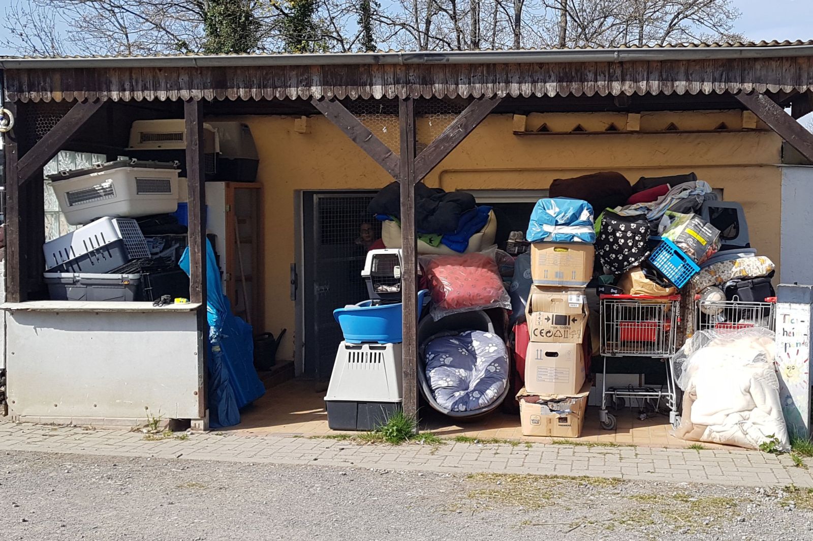 Große Bitte – Bitte spenden Sie uns Sachspenden nur nach vorheriger Absprache